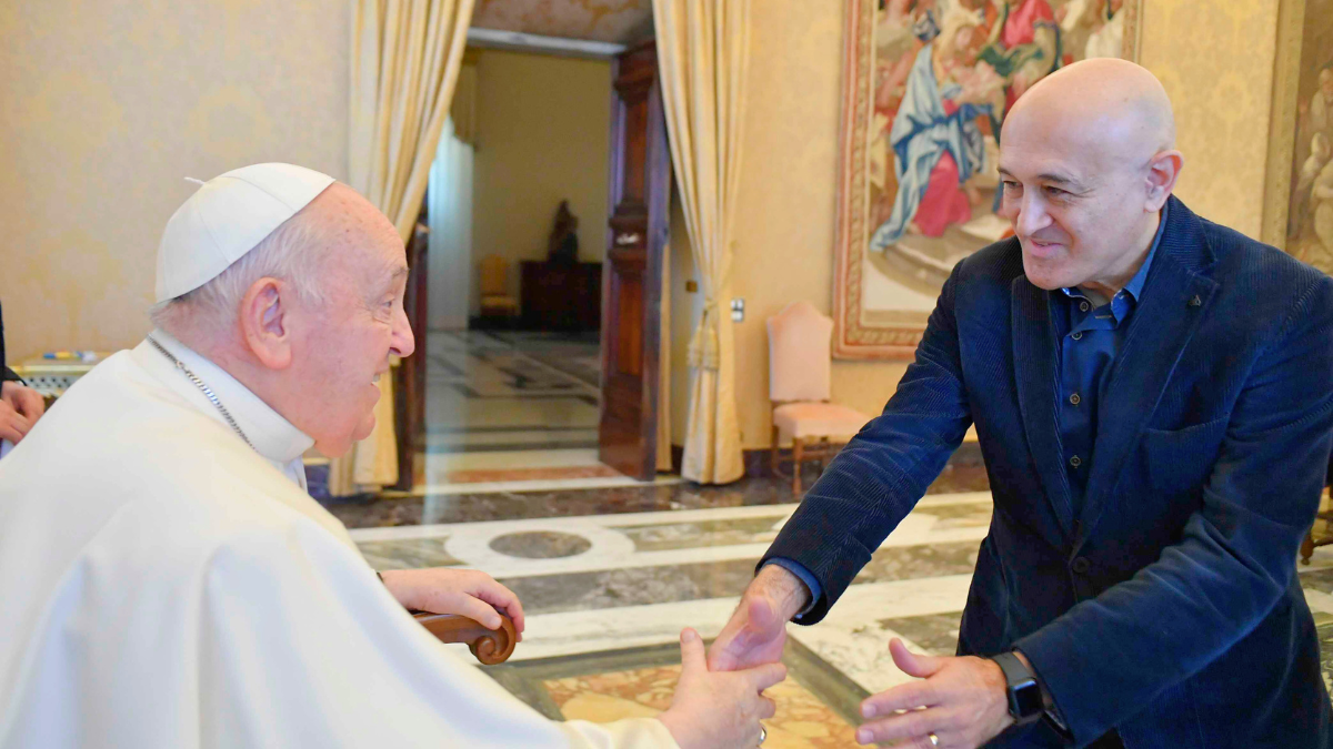 image of Jim Al Khalili meeting Pope Francis