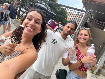 Yash, University of Surrey Economics student with friends in US during his summer internship