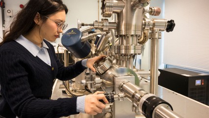 Thermo Scientific Theta Probe X-ray Photoelectron Spectrometer