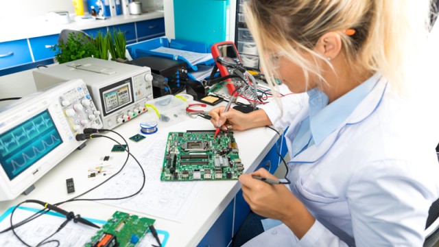 Electronics for store engineers