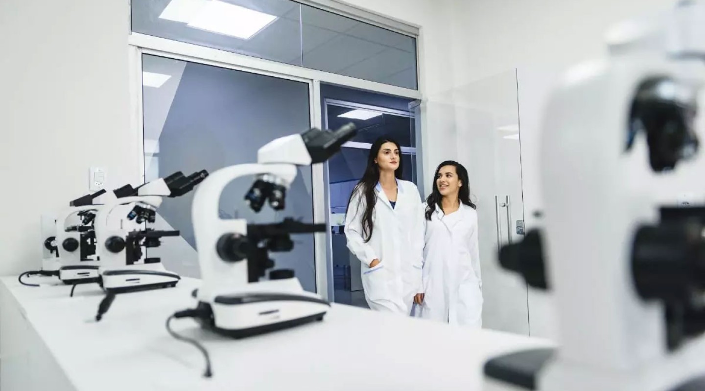 Students in lab