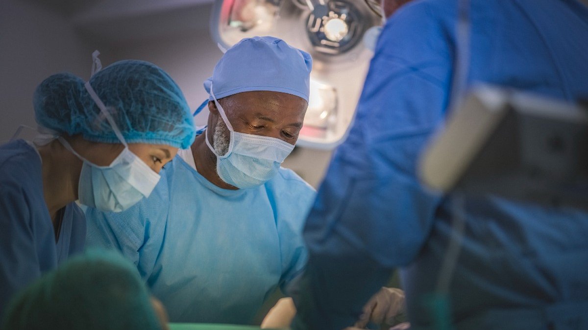 black_surgeons